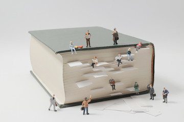 河南省鹤壁山城区到山东日照坐 小轿车有多少公里-