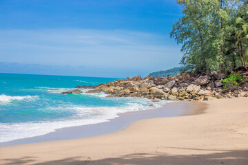 河南省鹤壁山城区到山东日照坐 小轿车有多少公里-