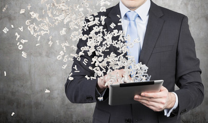 河南省鹤壁山城区到山东日照坐 小轿车有多少公里-